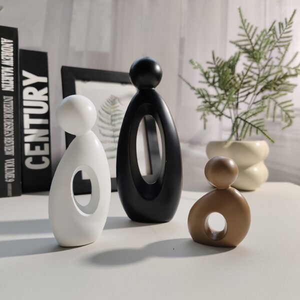 A Set of Minimalist-style Resin Ornaments Featuring Simple Shapes and Soft Colors