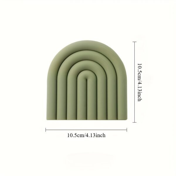 1 pcs Rainbow-Shaped Coasters with a Colorful And Minimalist Design, Made of Silicone for Easy Cleaning