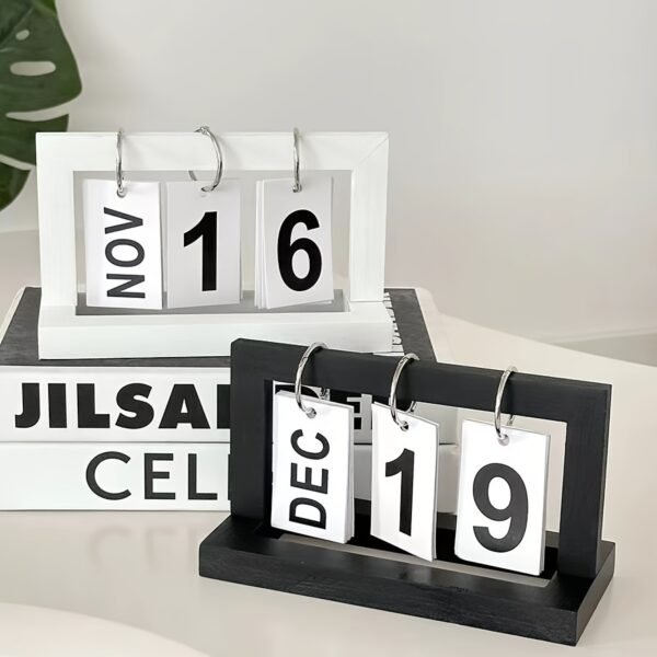 8089c0e8-af19-4a37-8755-a97d797b552e.jpg Easy Home Desktop Calendar Decoration white