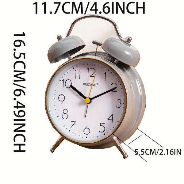 1pc 4-inch retro super loud alarm clock random color